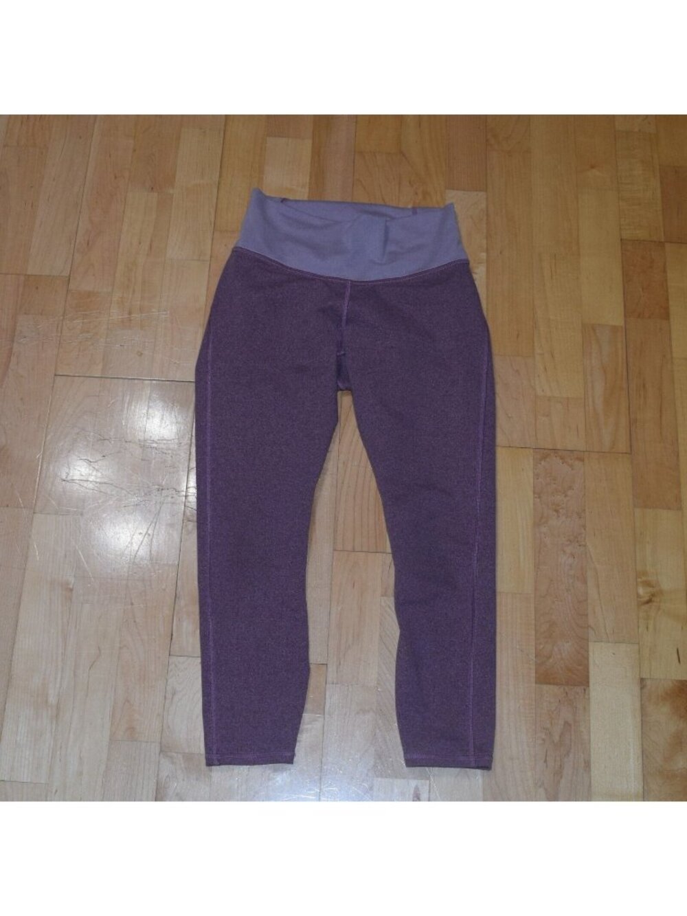 Fabletics Women's Sz S Cropped Leggings